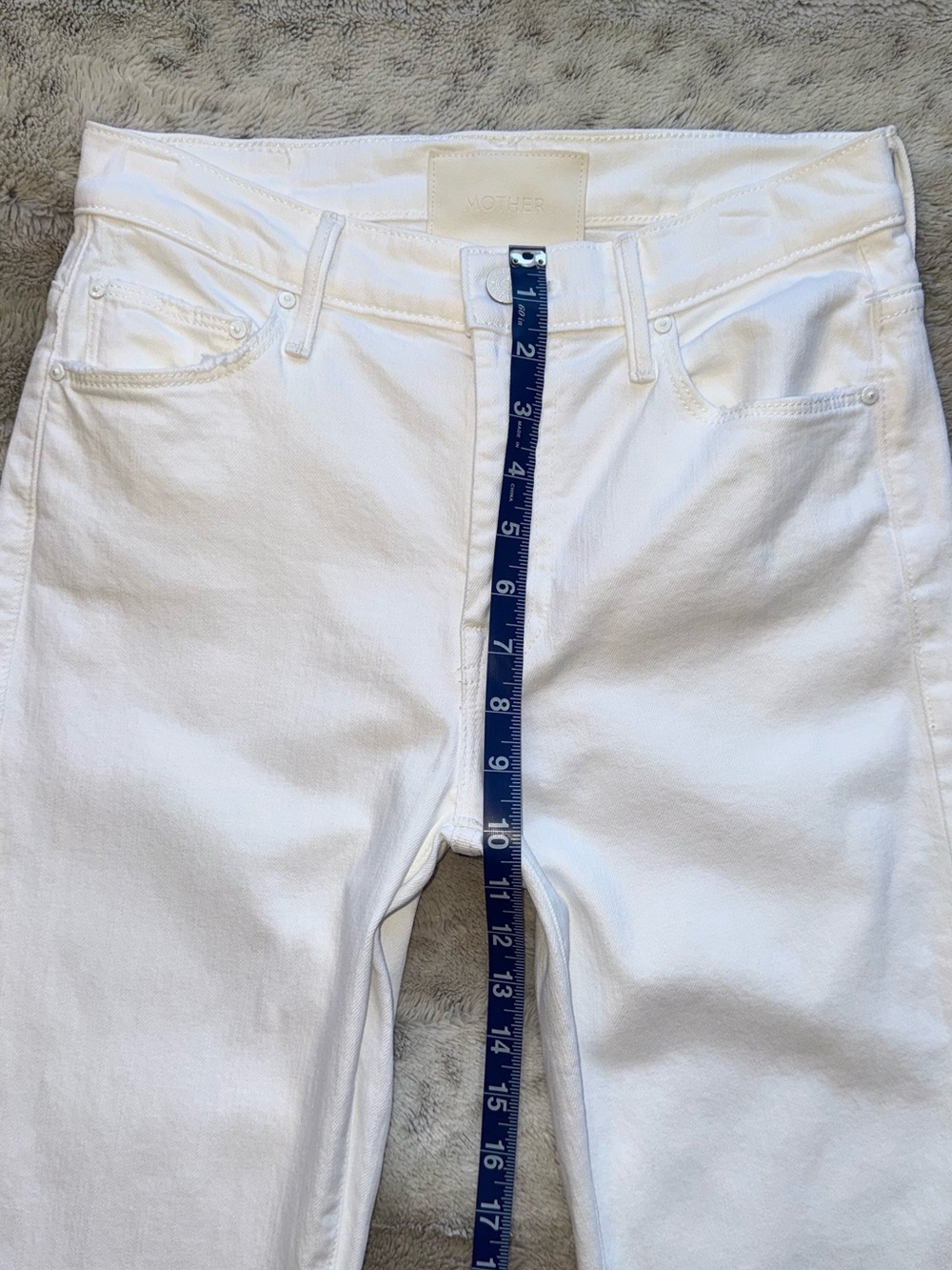 MOTHER Superior The Weekend Flare Jeans in Totally Innocent Size 27 - Picture 12 of 16